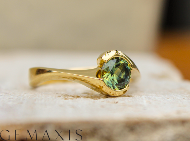Yellow Gold Solitaire Australian Sapphire Ring - Image 3